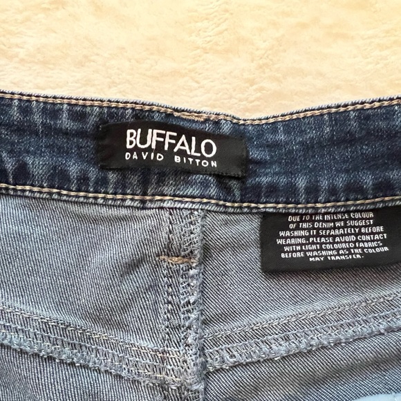Buffalo David Bitton Misha Jeans Size 6 x 28 Dark Wash Straight Leg Excellent - Picture 4 of 7